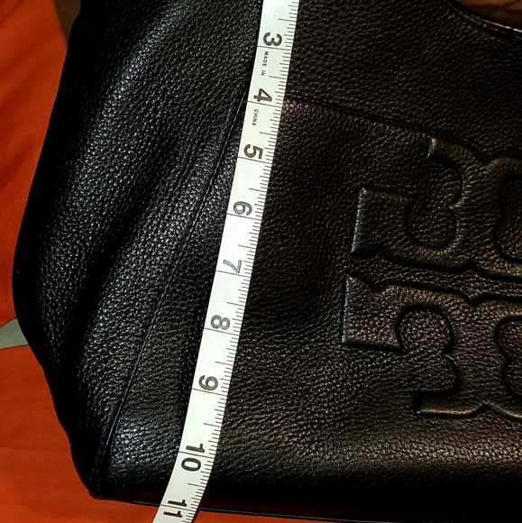 Tory Burch Bombe T Purse/Shoulder Bag - Picture 6 of 8